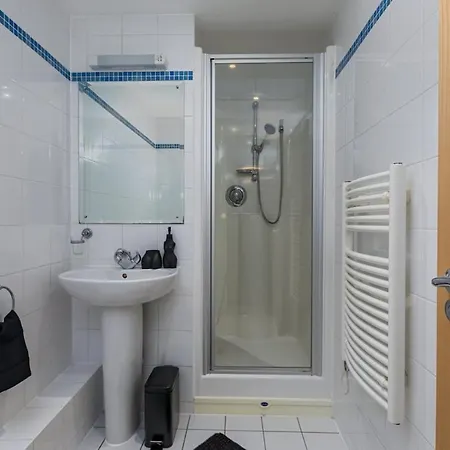 The Midnight Parlour Apartment Leeds (West Yorkshire)