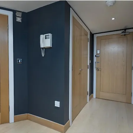 The Midnight Parlour *