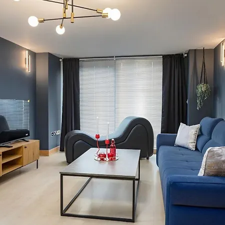 The Midnight Parlour *