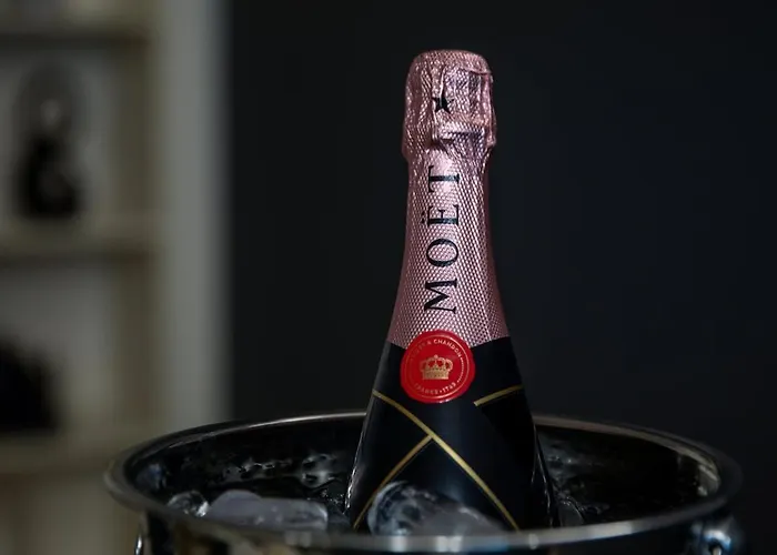 The Midnight Parlour *