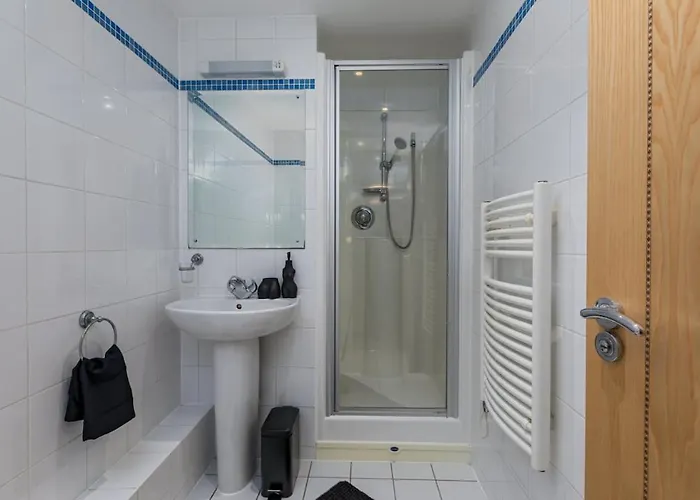 The Midnight Parlour Apartment Leeds (West Yorkshire)