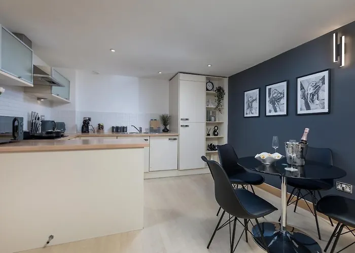 The Midnight Parlour Leeds (West Yorkshire)