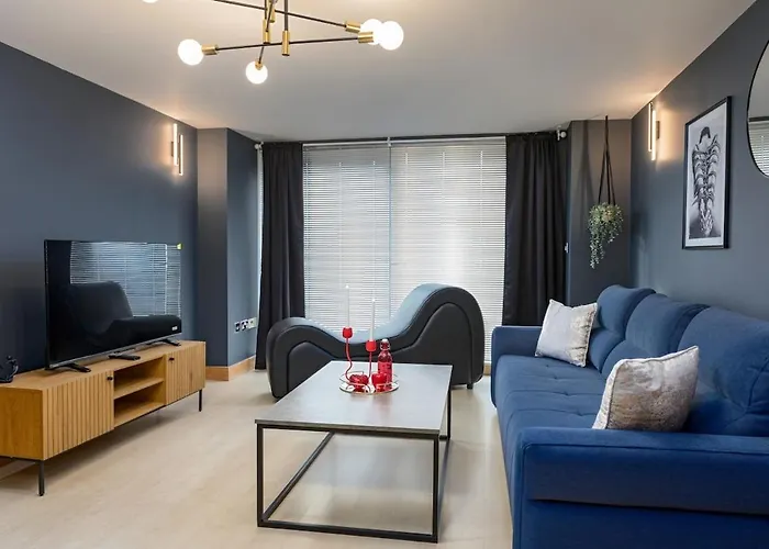 The Midnight Parlour *